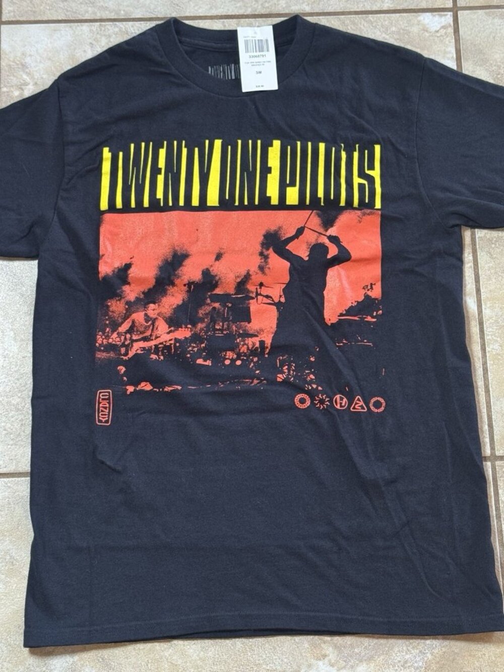 Twenty One Pilots Performance Smoke Boyfriend Fit T-Shirt SMALL New With Tags